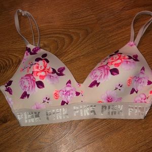 PINK Super comfortable wear everywhere wireless bra